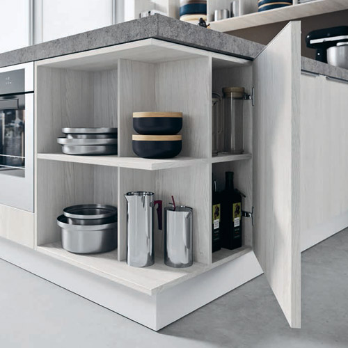 Base unit with lateral open compartment